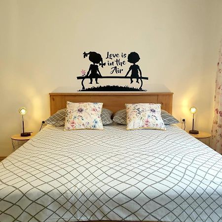 PUY Apartment Mon Cheri-Located In A Quiet Neighbourhood Near Beaches Free Parking מראה חיצוני תמונה