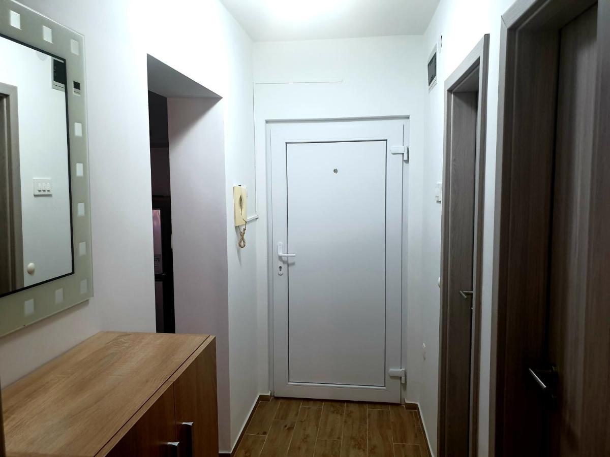 PUY Apartment Mon Cheri-Located In A Quiet Neighbourhood Near Beaches Free Parking מראה חיצוני תמונה