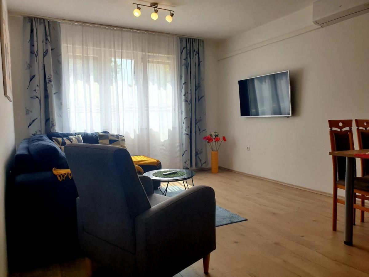 PUY Apartment Mon Cheri-Located In A Quiet Neighbourhood Near Beaches Free Parking מראה חיצוני תמונה