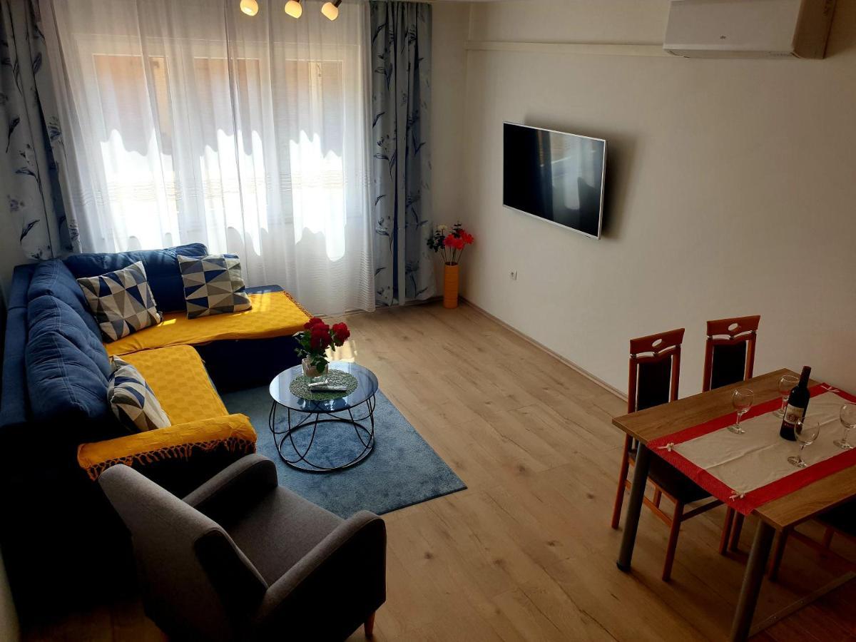 PUY Apartment Mon Cheri-Located In A Quiet Neighbourhood Near Beaches Free Parking מראה חיצוני תמונה